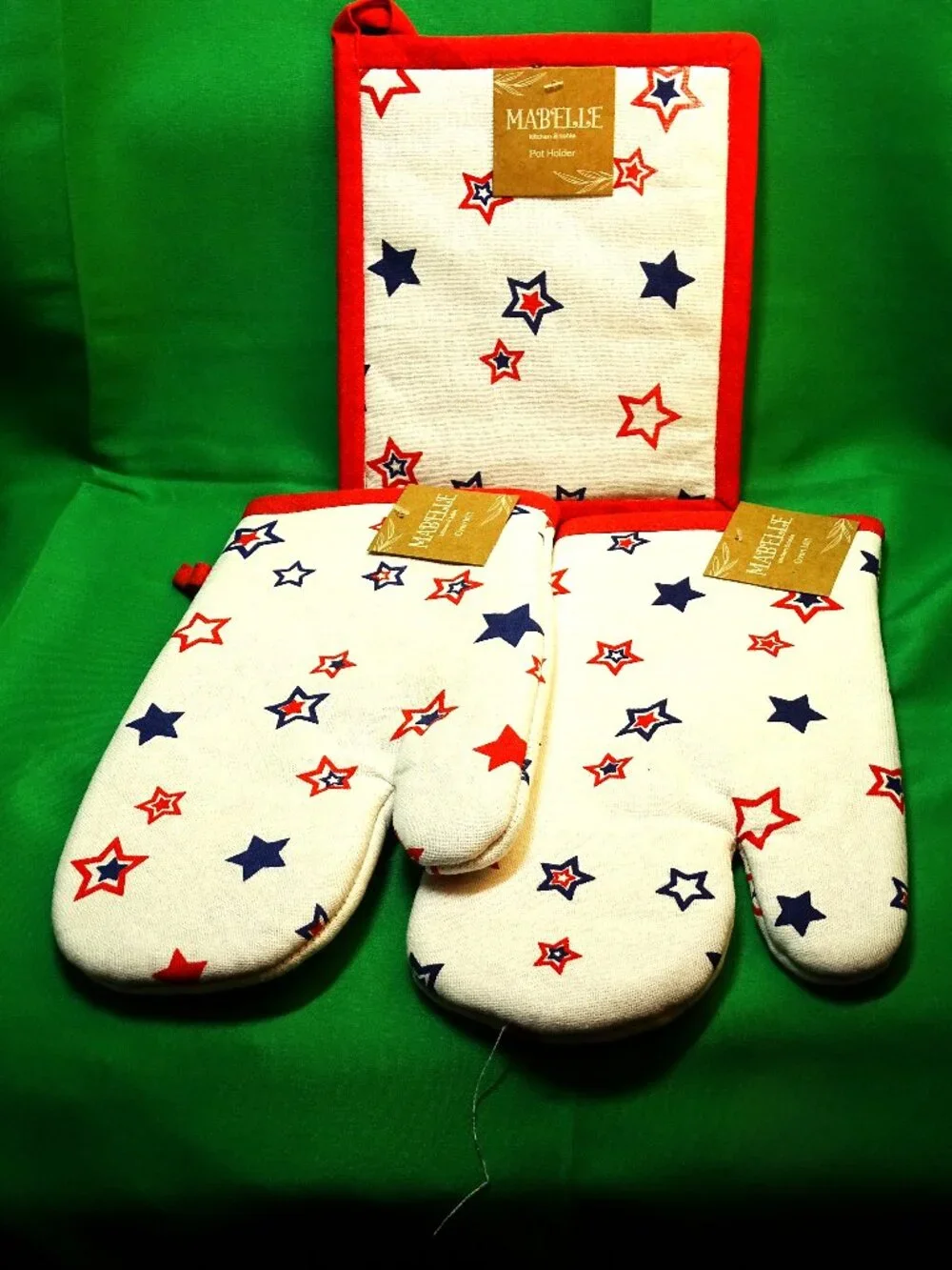 New Potholders one Square and 2 Mitts by MABELLE